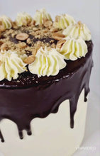 Load and play video in Gallery viewer, Peanut Butter Drip Cake