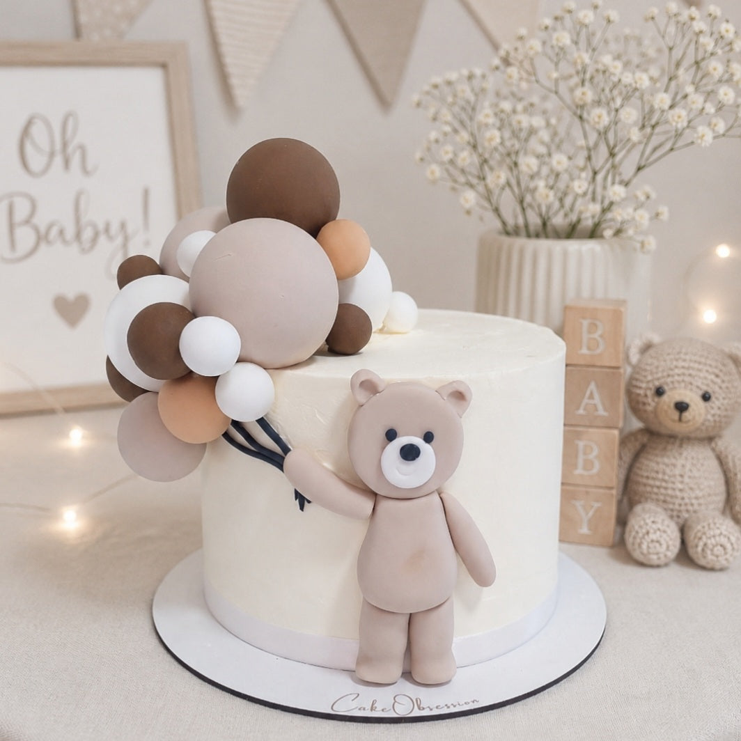 Neutral baby shower cake Basildon, teddy baby shower cake Essex, gender neutral cake delivery CakeObsession