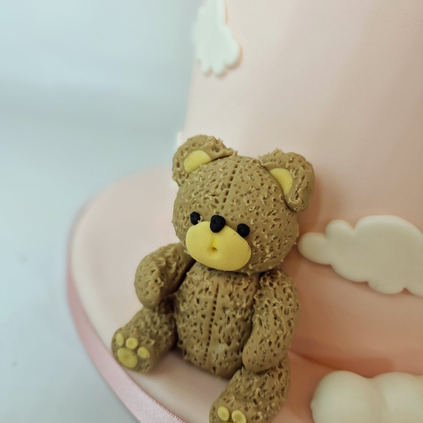 Baby shower cake